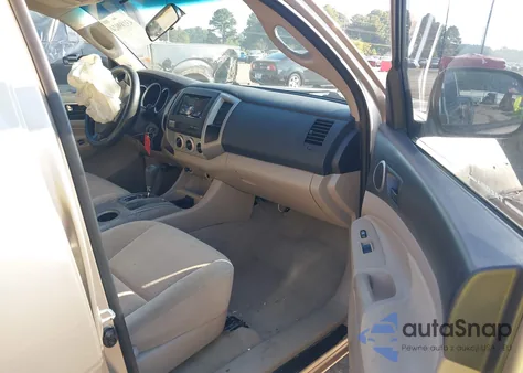 2005 Toyota Tacoma Dbl Cab Prerunner Lng Bed z USA, uszkodzony, nr VIN 5TEKU72N85Z039862